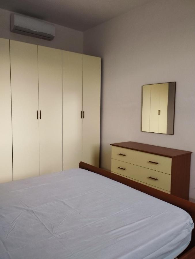 Clave, Affittacamere, Casa Vacanze Cozze Exterior foto