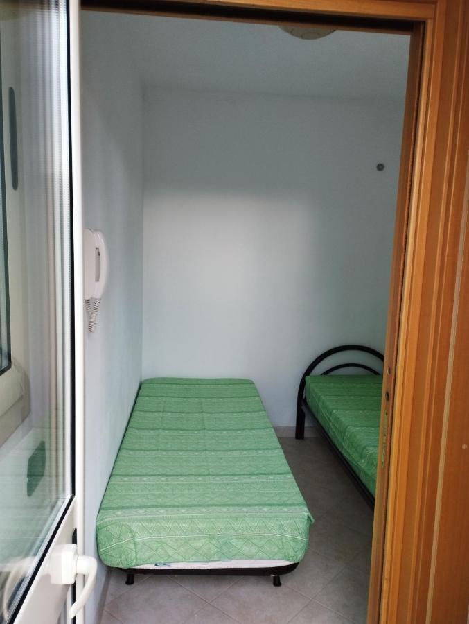 Clave, Affittacamere, Casa Vacanze Cozze Exterior foto