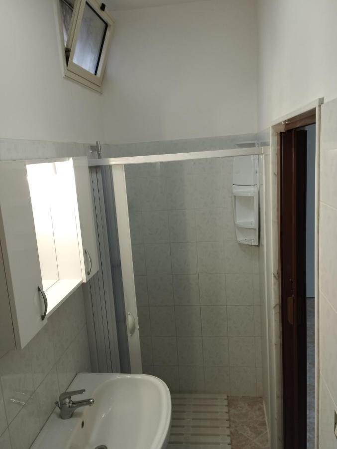 Clave, Affittacamere, Casa Vacanze Cozze Exterior foto